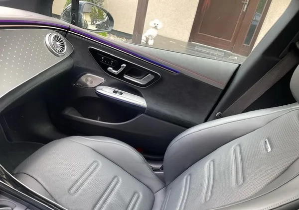 Mercedes-Benz EQE cena 373000 przebieg: 5500, rok produkcji 2022 z Poznań małe 37